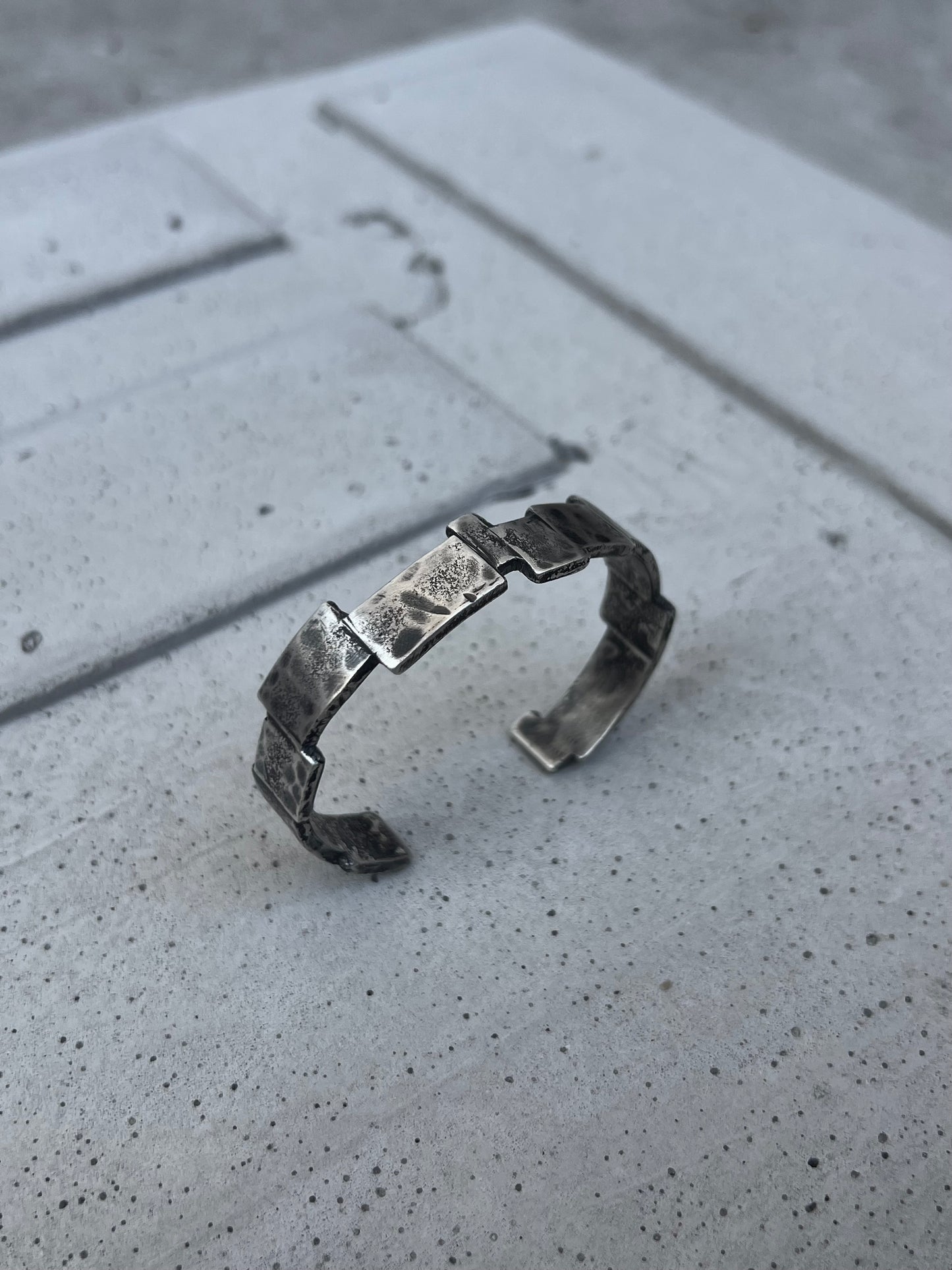 FRAGMENTS CUFF