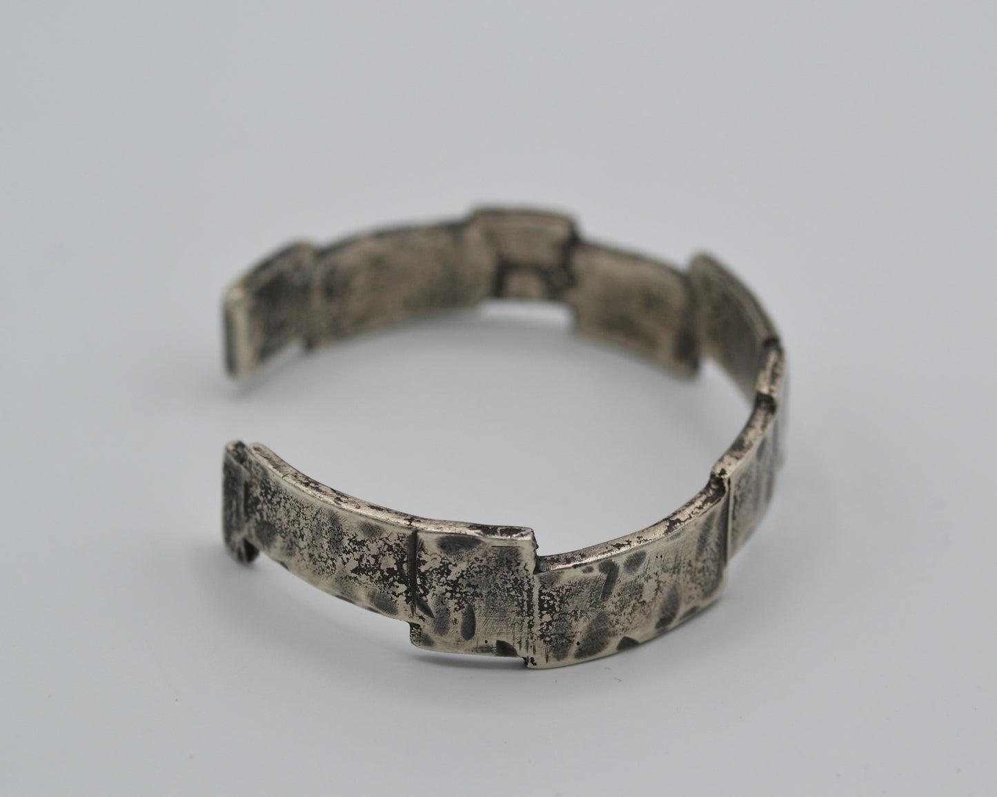 FRAGMENTS CUFF