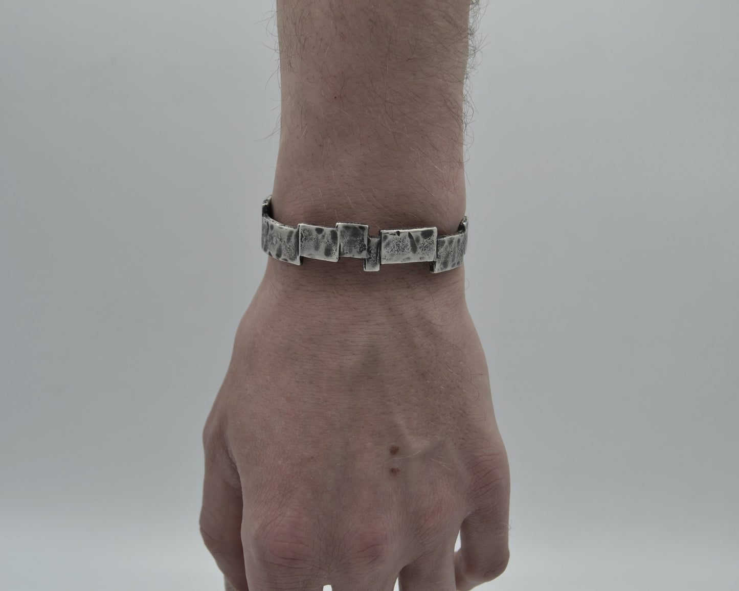 FRAGMENTS CUFF