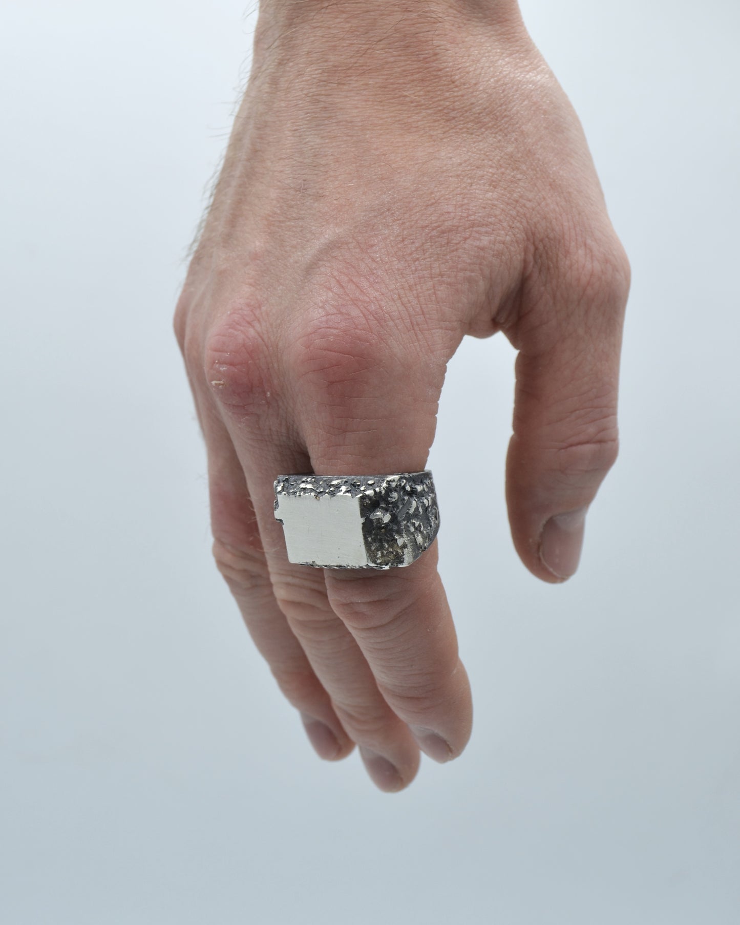 PSYCHE (Ψ) (surface sombre)