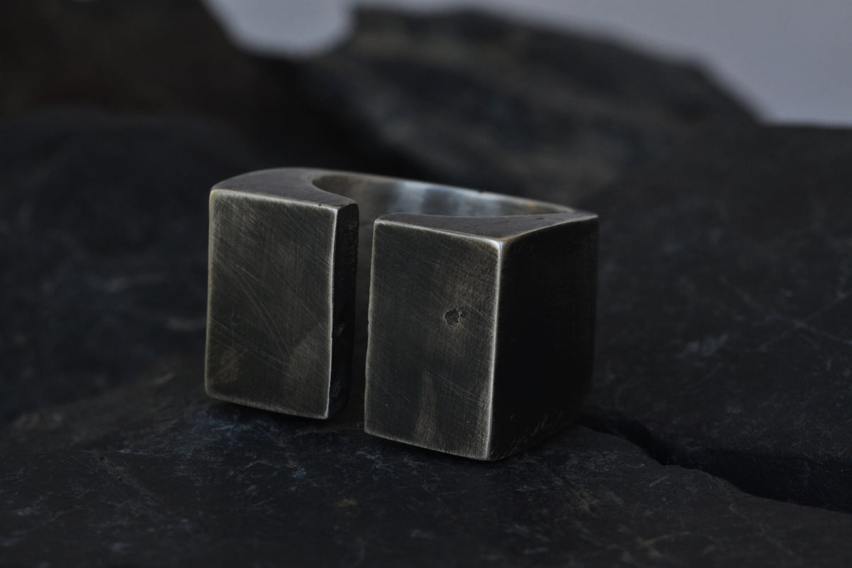 SEVERANCE RING