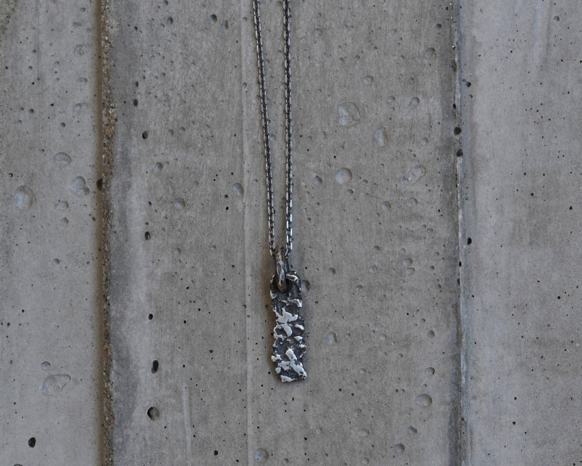 ESSENCE I [SMALL]