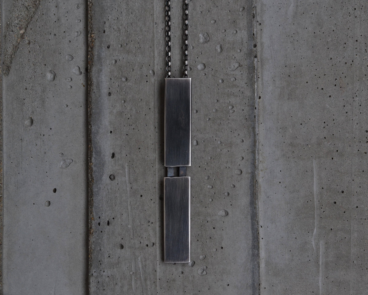 SEVERANCE PENDANT