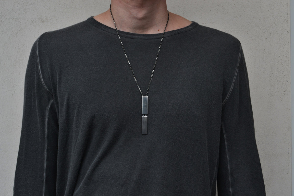 SEVERANCE PENDANT