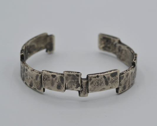 FRAGMENTS CUFF