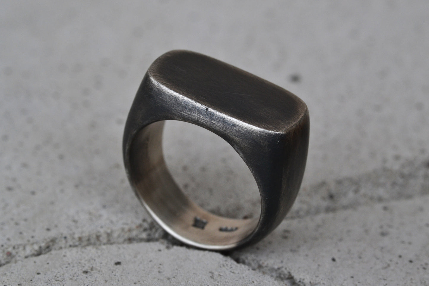 SIGNET II [DARK]